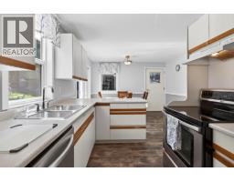 Bedroom - 106e Old N Thompson Highway, Clearwater, BC V0E1N2 Photo 6