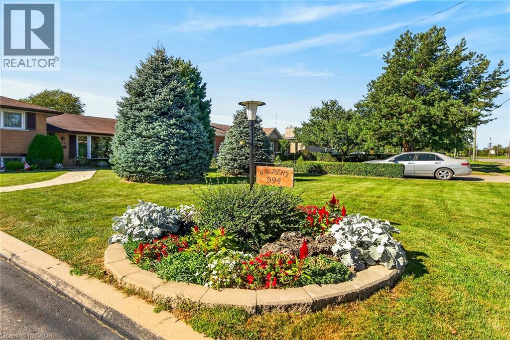 994 BARTON Street, Stoney Creek — photo 4