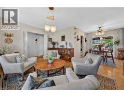 Dining room - 994 Barton Street, Stoney Creek, ON L8E5H3 Photo 10