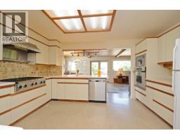 1223 52 Street, Delta, BC V4M2Z1 Photo 8