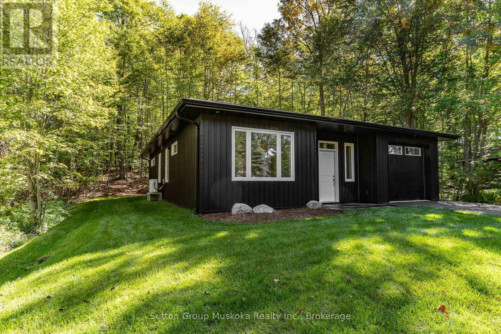 33 SHAW CRESCENT, Huntsville (Chaffey) — photo 2