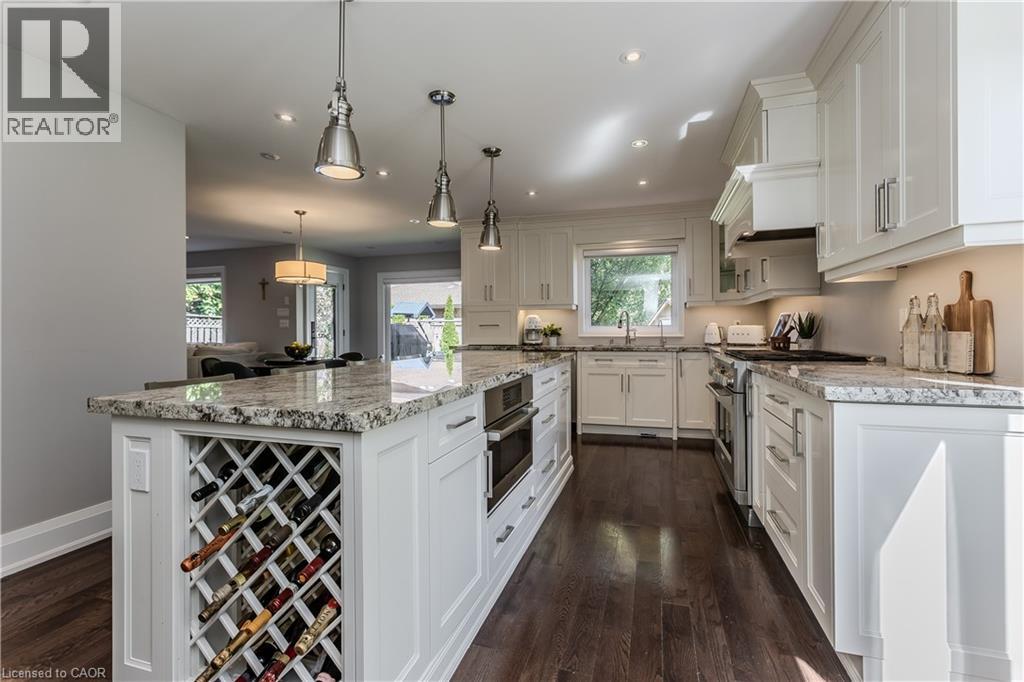541 HAMBLING Court, Burlington — photo 8
