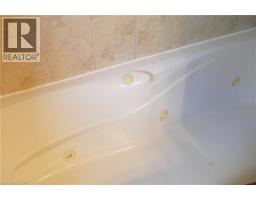 466 Sienna Crescent, Kitchener, ON N2R1T9 Photo 12