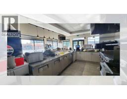 4 2230 Cliffe Ave, Courtenay, BC V9N2L4 Photo 6