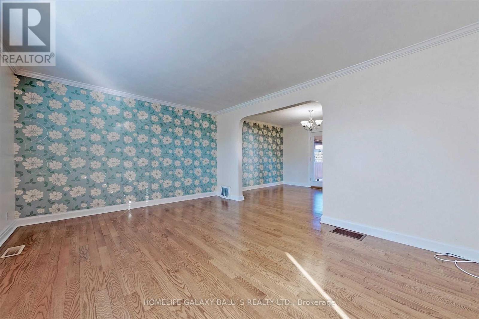 135 HIGHLAND AVENUE, Oshawa (Central) — photo 3