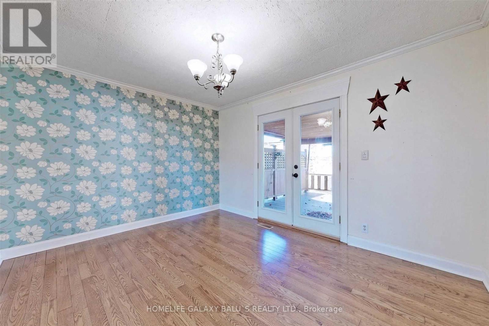 135 HIGHLAND AVENUE, Oshawa (Central) — photo 5