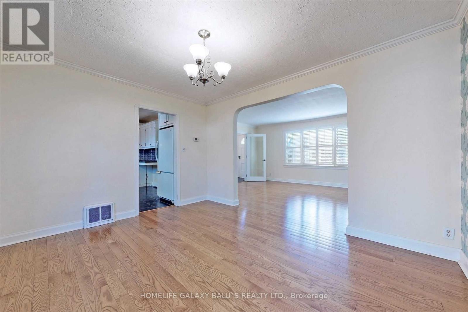 135 HIGHLAND AVENUE, Oshawa (Central) — photo 8