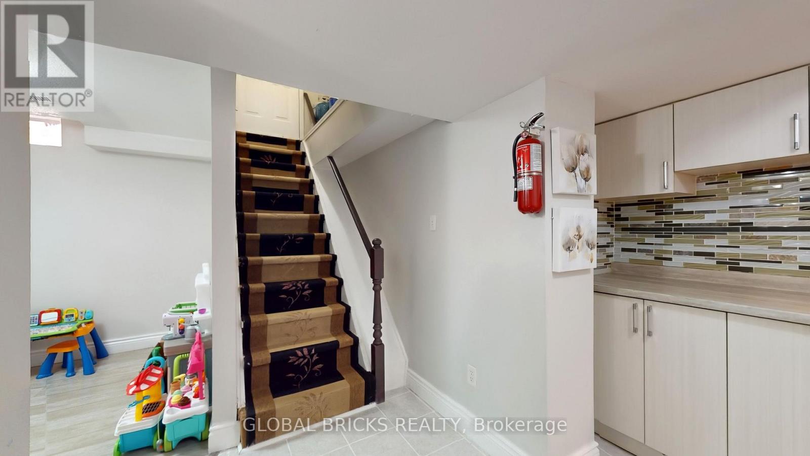 Bsmt- 1525 Marshcourt Drive, Pickering, ON photo 3