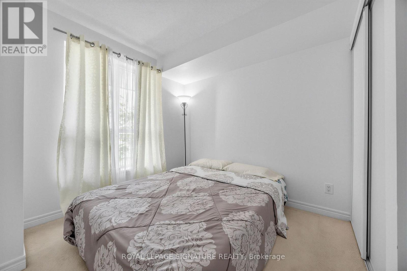 #322 60 FAIRFAX CRESCENT - 19