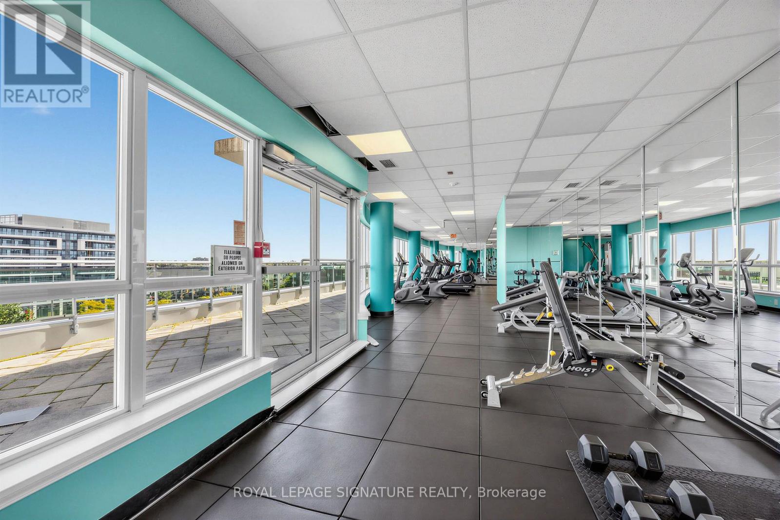 #322 60 FAIRFAX CRESCENT - Image 30