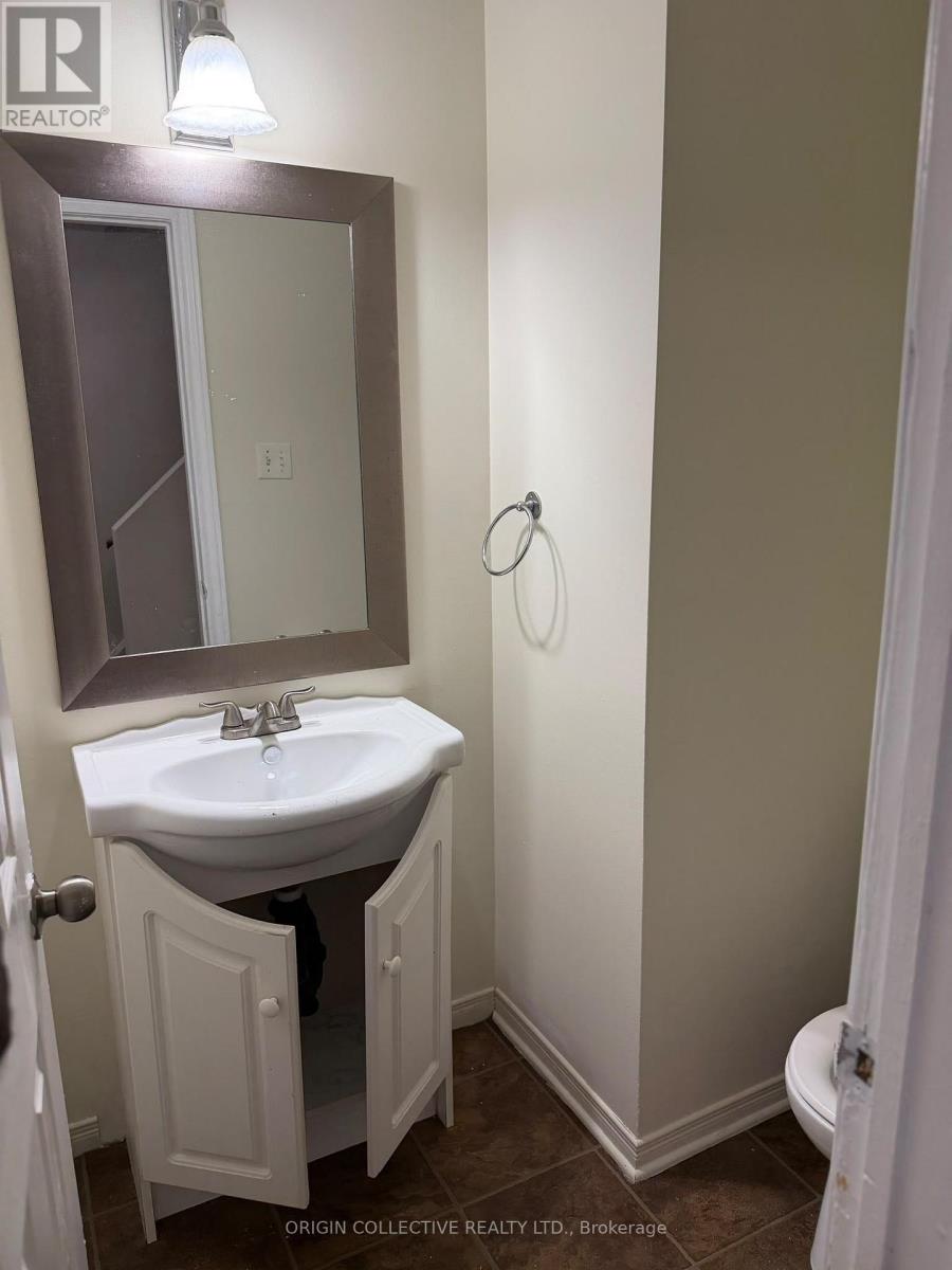MAIN & SECOND FLOOR - 10 MOONBEAM GROVE S, Toronto (Malvern) — photo 9