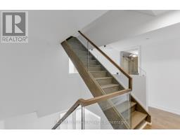 Th17 - 7 Buttermill Avenue, Vaughan, ON L4K0M5 Photo 15