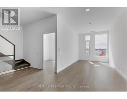 Th17 - 7 Buttermill Avenue, Vaughan, ON L4K0M5 Photo 8