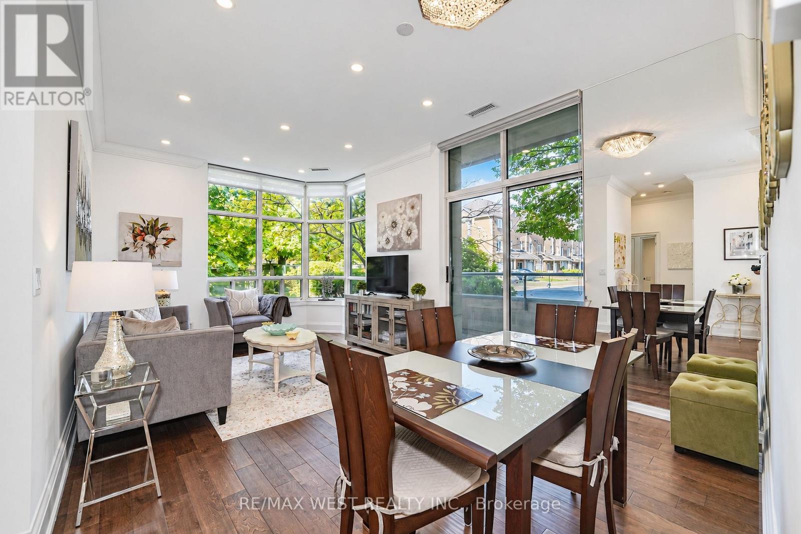 105 - 1 EMERALD LANE, Vaughan (Crestwood-Springfarm-Yorkhill) — photo 5