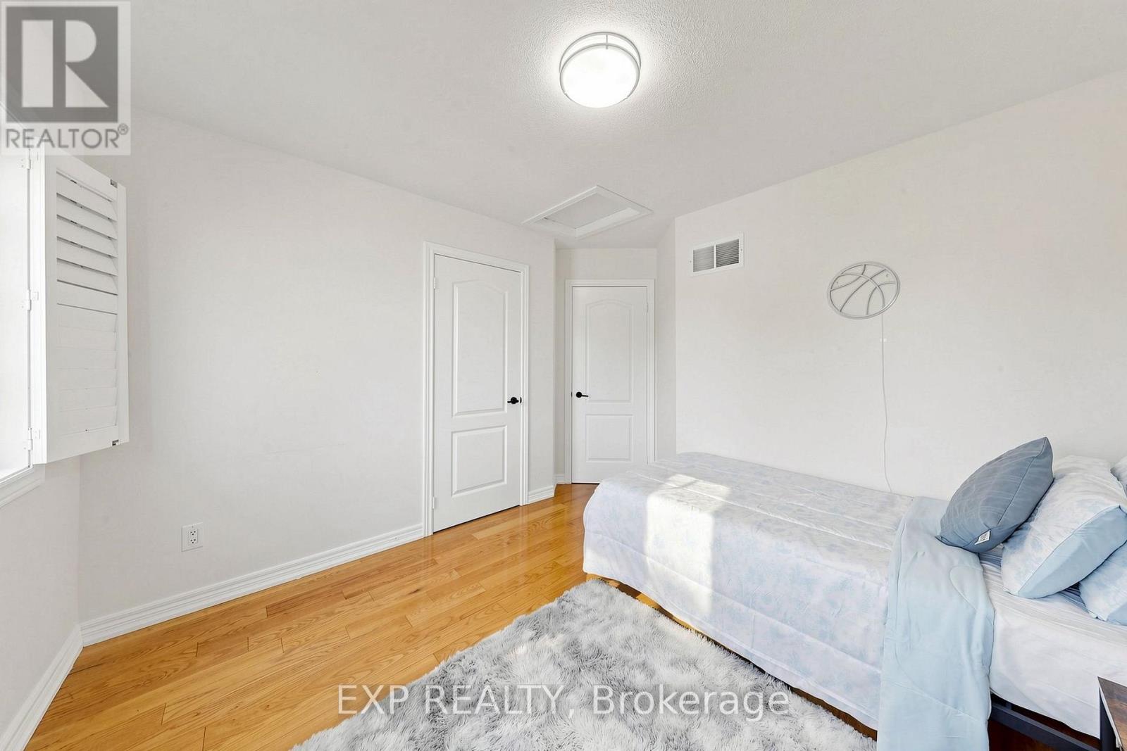 99 SAFFRON STREET - Image 26