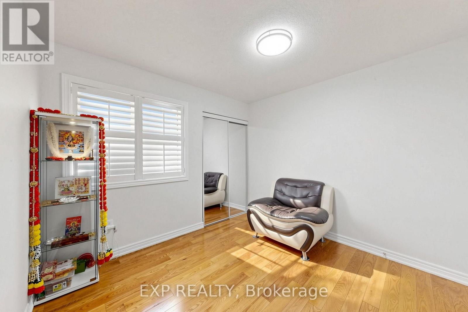 99 SAFFRON STREET - Image 32