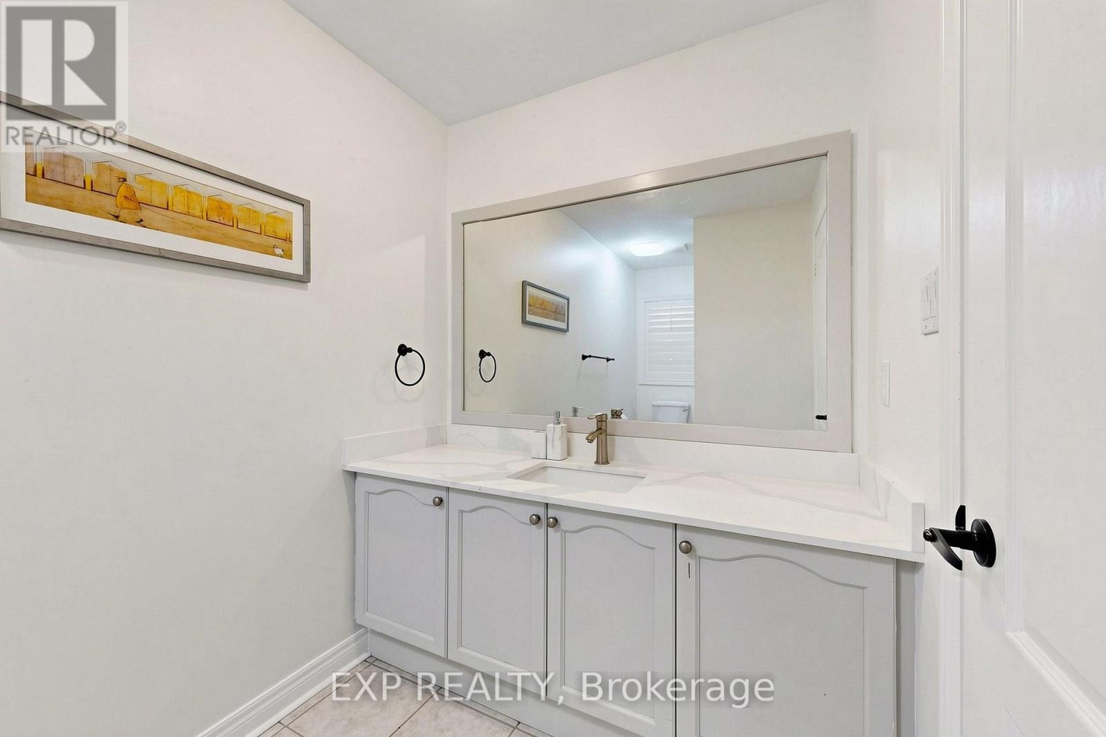 99 SAFFRON STREET - Image 36