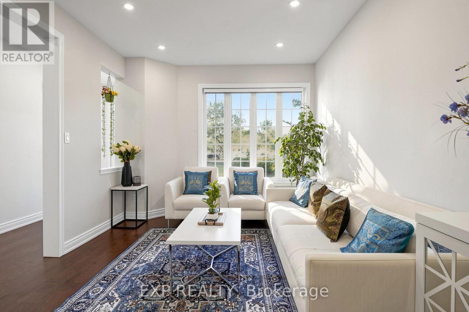 99 SAFFRON STREET, Markham (Greensborough) — photo 4