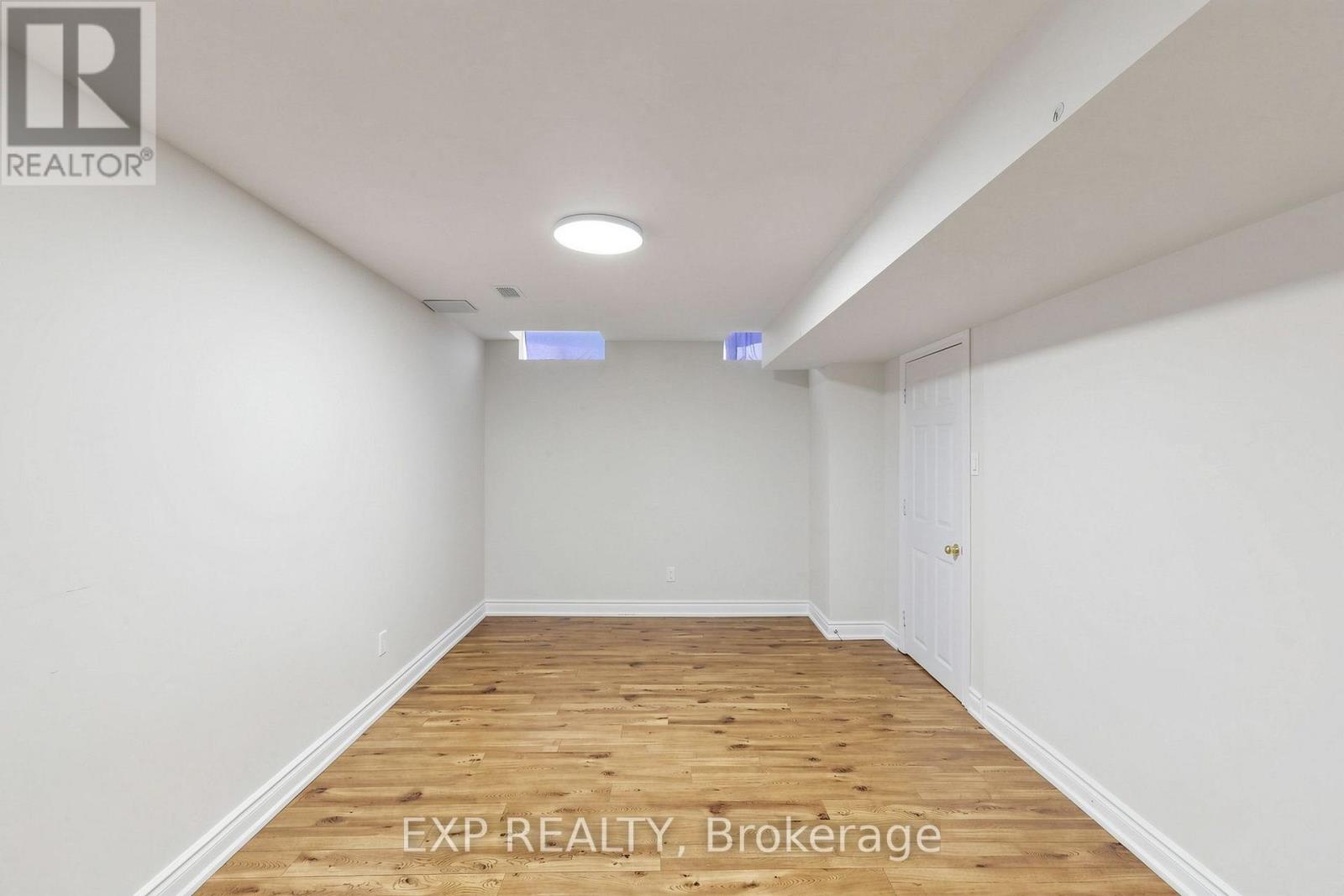 99 SAFFRON STREET - Image 42