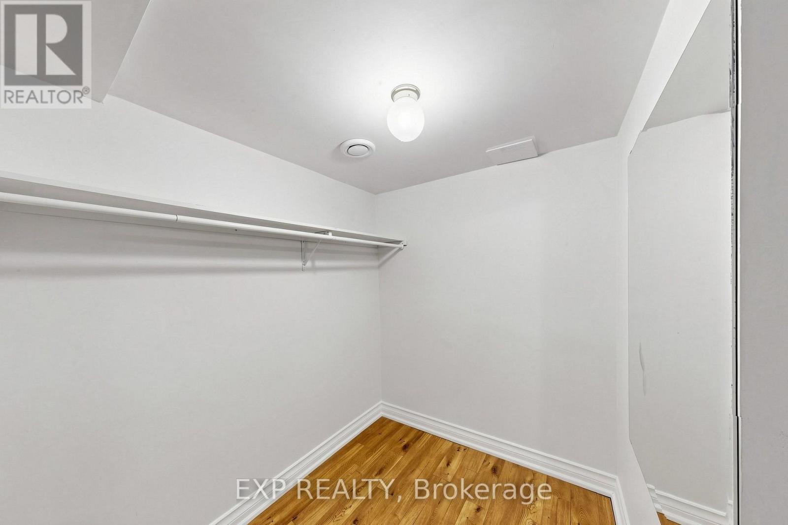 99 SAFFRON STREET - Image 44