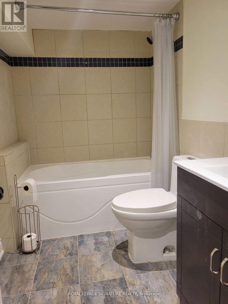 LOWER - 42 AMBLESIDE CRESCENT, Markham (Unionville) — photo 4