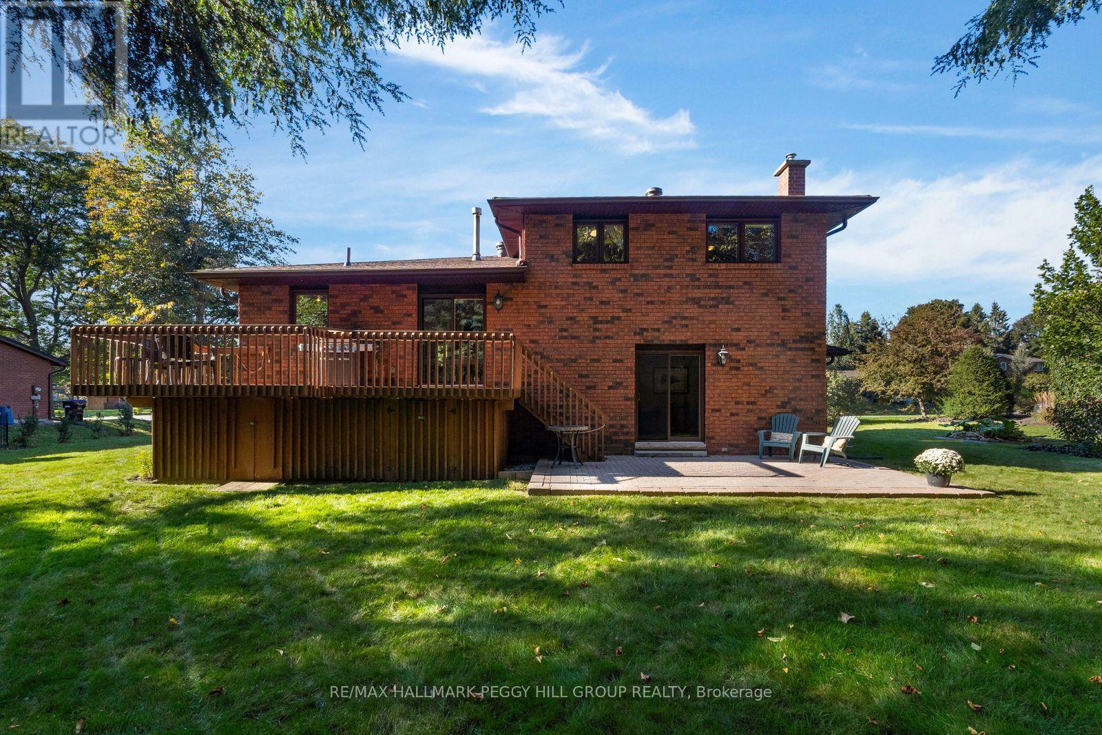 17 HOLLOWAY LANE - 15