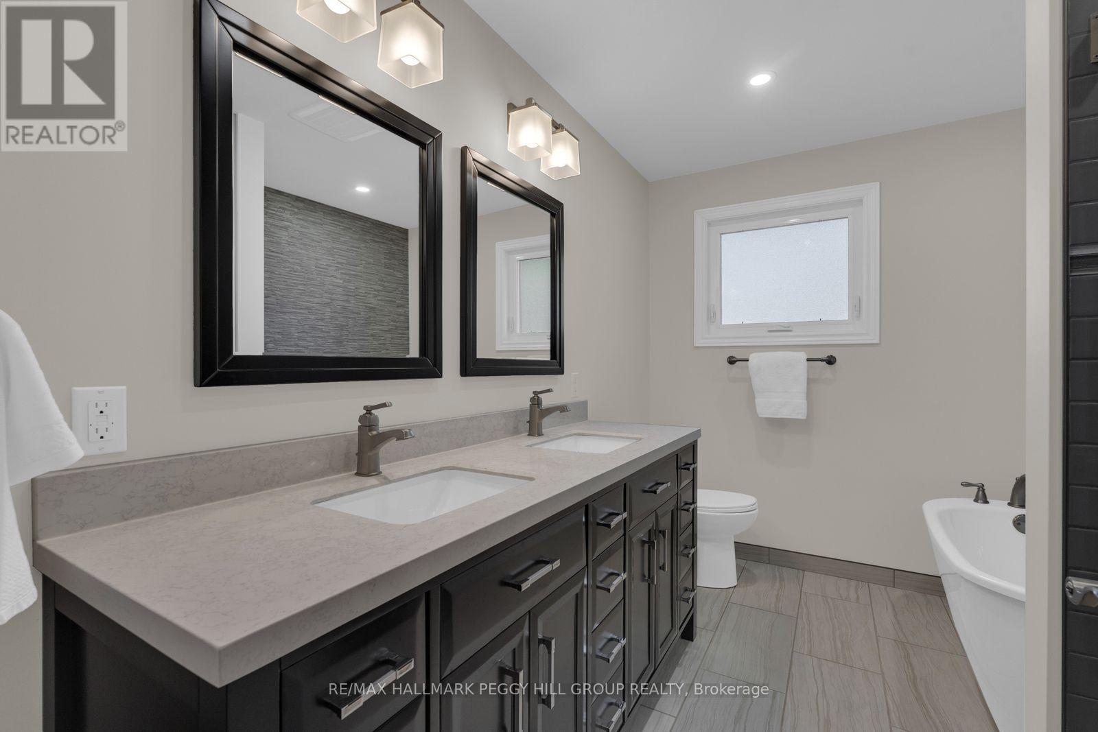 17 HOLLOWAY LANE, Springwater (Midhurst) — photo 9