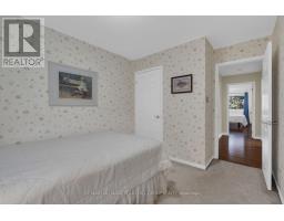 Primary Bedroom - 17 Holloway Lane, Springwater, ON L9X0M7 Photo 10