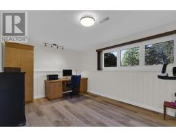 17 Holloway Lane, Springwater, ON L9X0M7 Photo 14