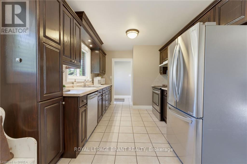 27 BRIER CRESCENT - 15