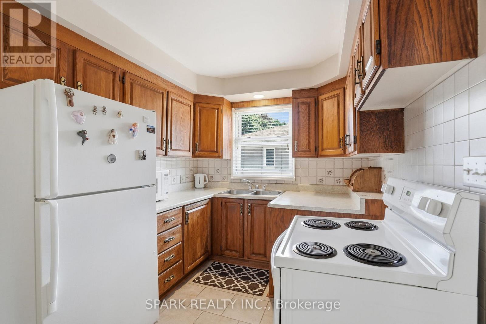 416 DELREX BOULEVARD, Halton Hills (Georgetown) — photo 11