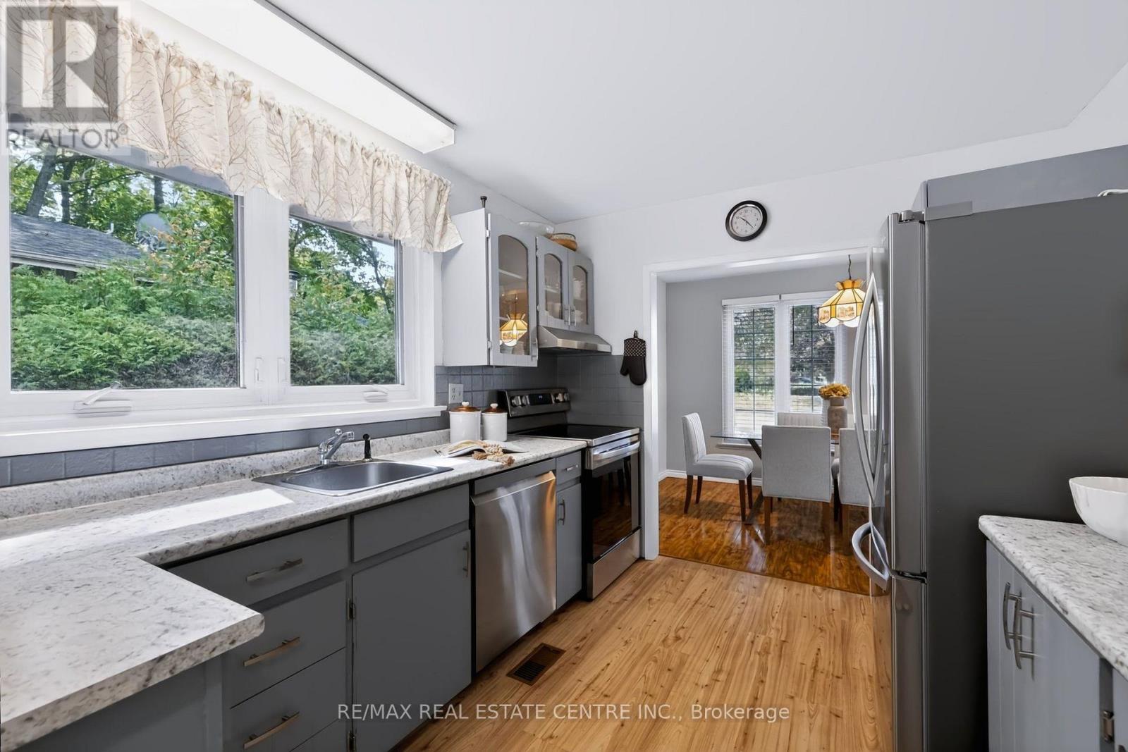 391 BELL STREET, Milton (OM Old Milton) — photo 10