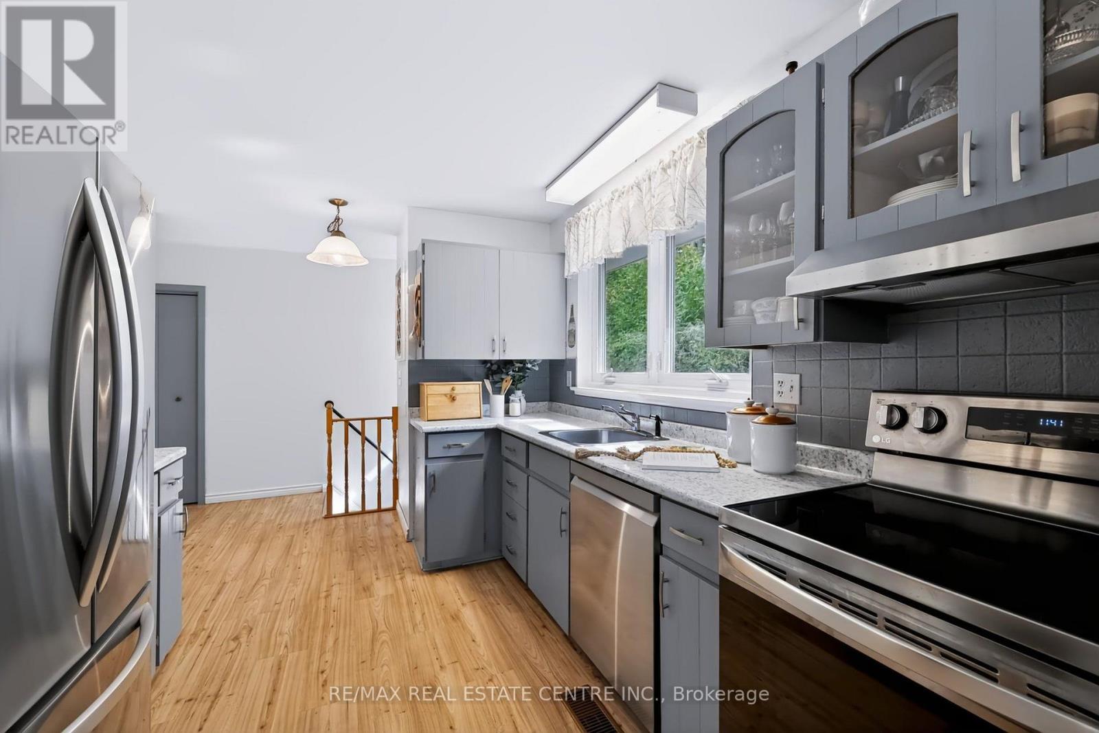 391 BELL STREET, Milton (OM Old Milton) — photo 12