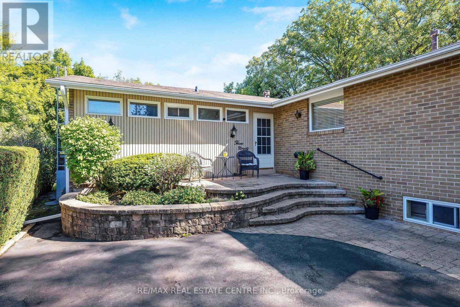 391 BELL STREET, Milton (OM Old Milton) — photo 2