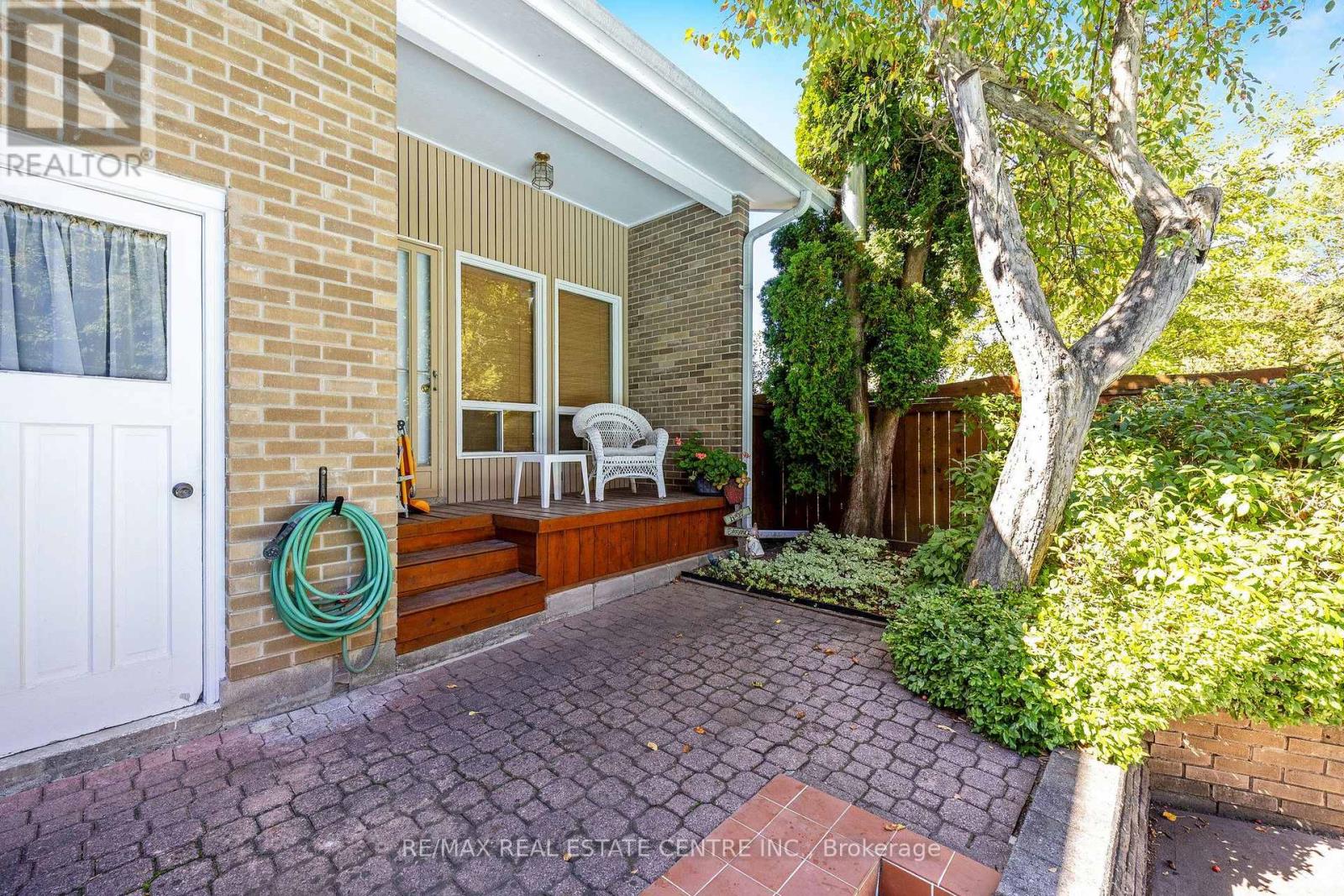 391 BELL STREET - Image 30