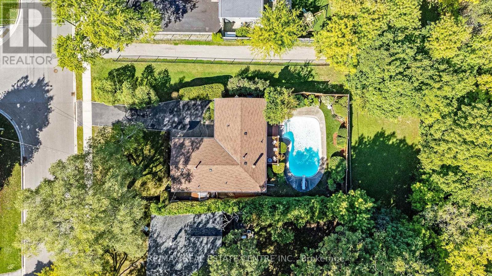 391 BELL STREET - Image 35