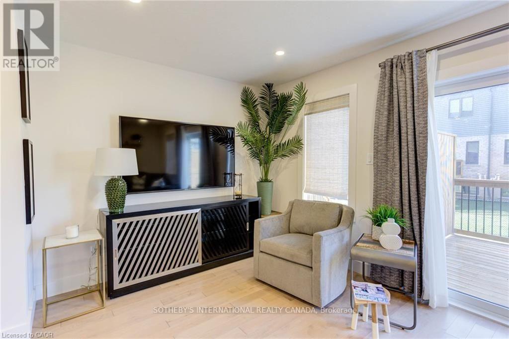 60L - 81 BUR OAK COMMON, Cambridge — photo 11