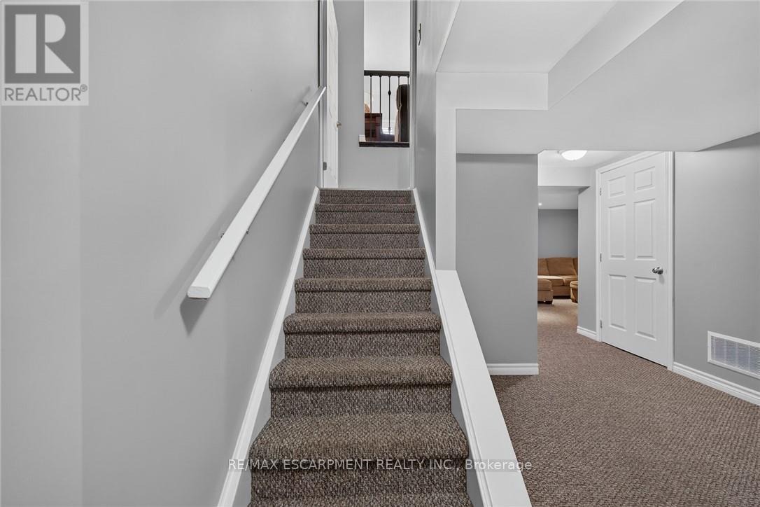 85 Benziger Lane, Hamilton, ON photo 34