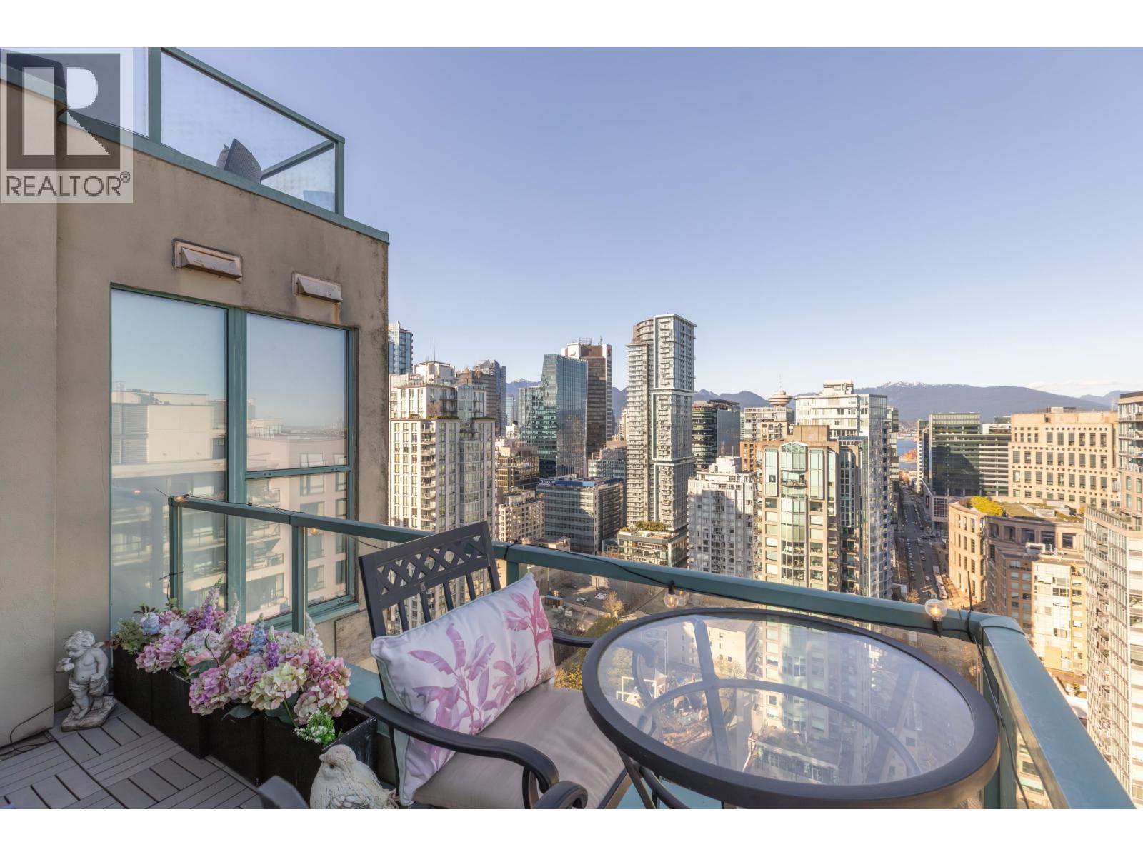 Photo of 3602 939 HOMER STREET 32