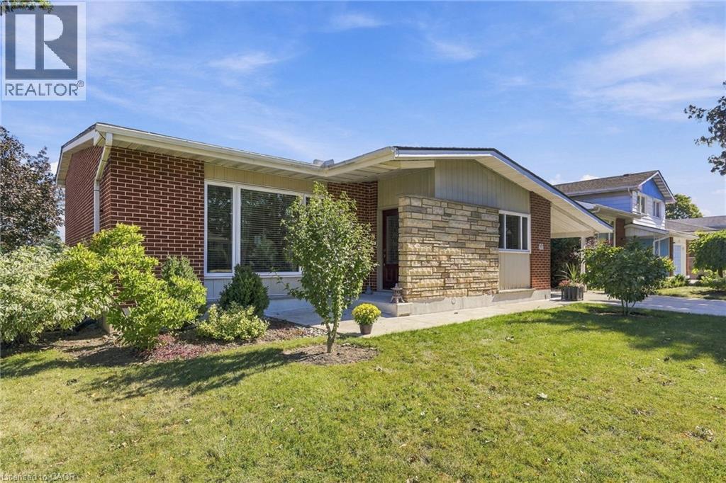 46 LAWRENCE Avenue, Hamilton — photo 3