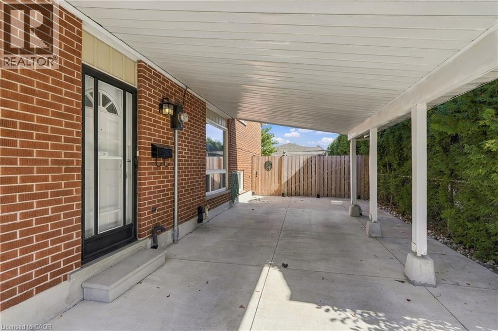 46 LAWRENCE Avenue - 50