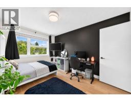 5pc Bathroom - 4817 20 Avenue Nw, Calgary, AB T3B0V2 Photo 13