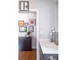 208 Cline Avenue N, Hamilton, ON L8S3Z9 Photo 17
