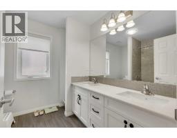 4pc Bathroom - 177 Yorkville Manor Sw, Calgary, AB T2X4B5 Photo 13