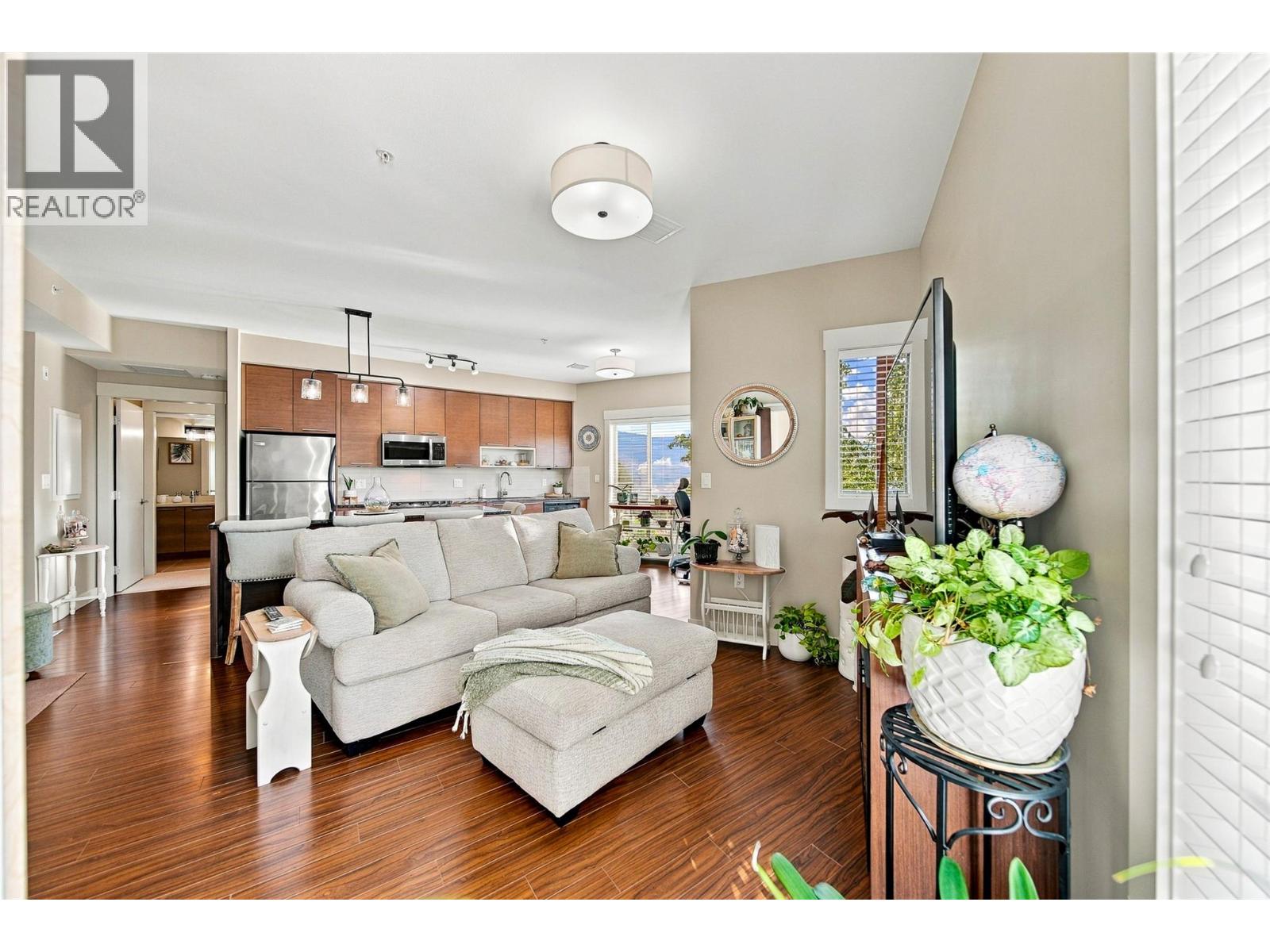 #1203 1000 TALASA Way - 21