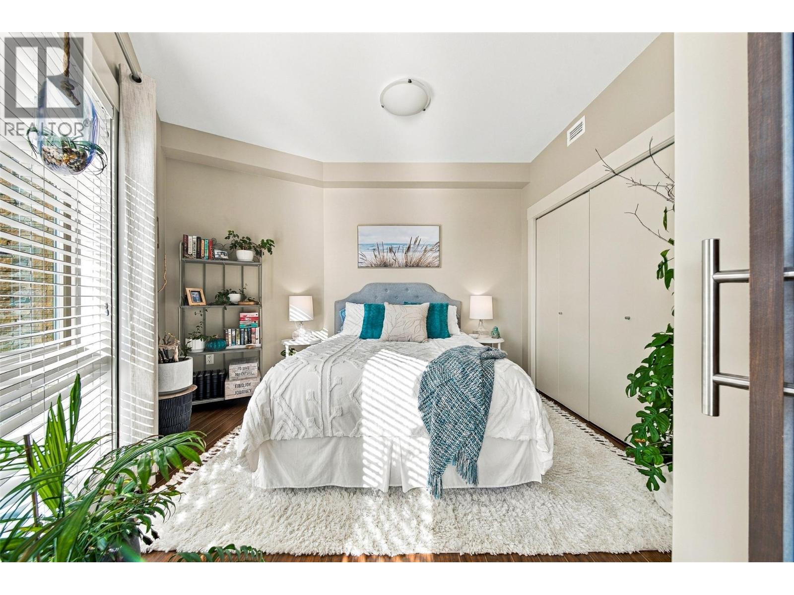 #1203 1000 TALASA Way - 24