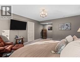 803, 105 Stewart Creek Rise, Canmore, AB T1W0J5 Photo 27