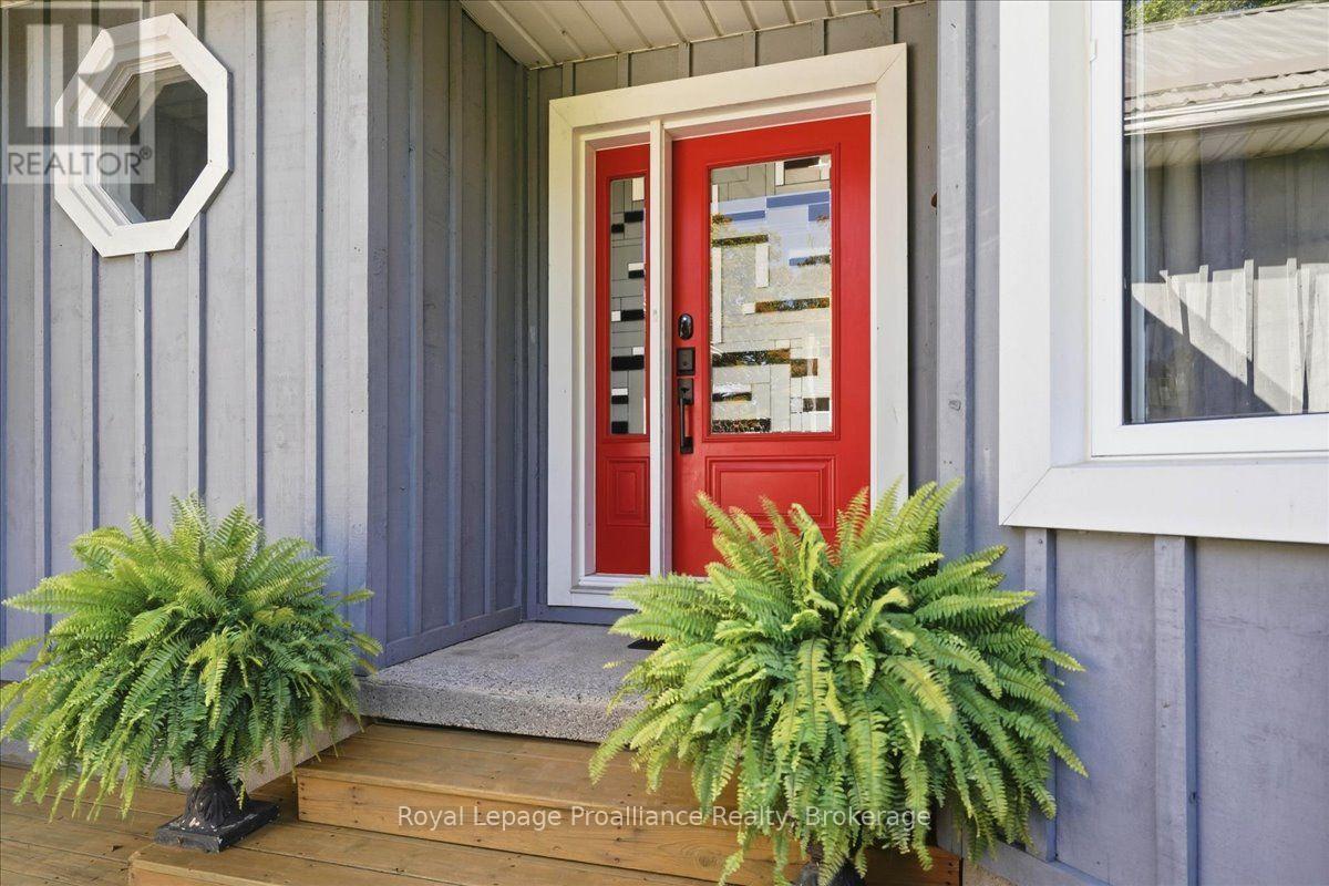 1116 COUNTY RD 8, Prince Edward County (Picton) — photo 4