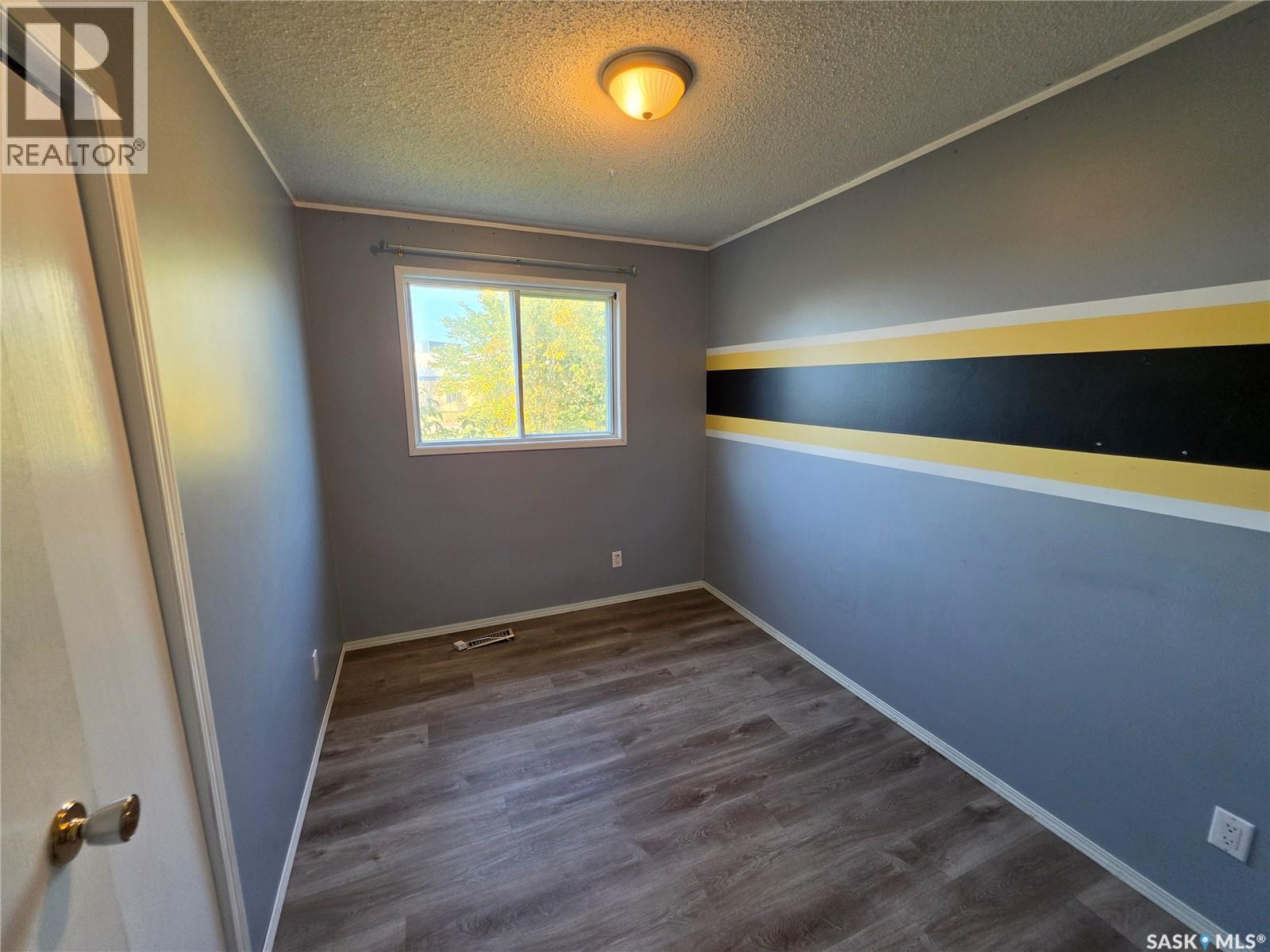 9 Stack CRESCENT, Meadow Lake — photo 7