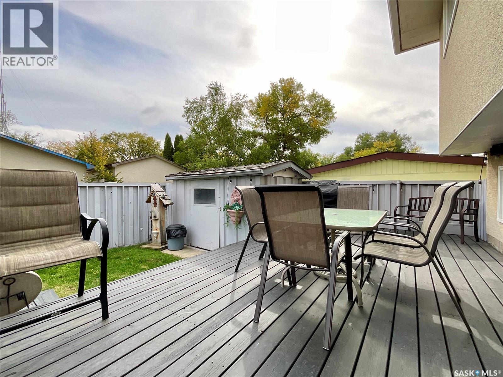 255 Litzenberger CRESCENT - Image 41